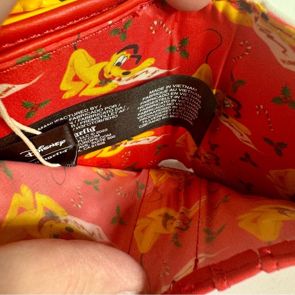 NWT. Loungefly Pluto Wallet Disney Santa Letters Zip Around Wallet. 6”x4” - Picture 11 of 14